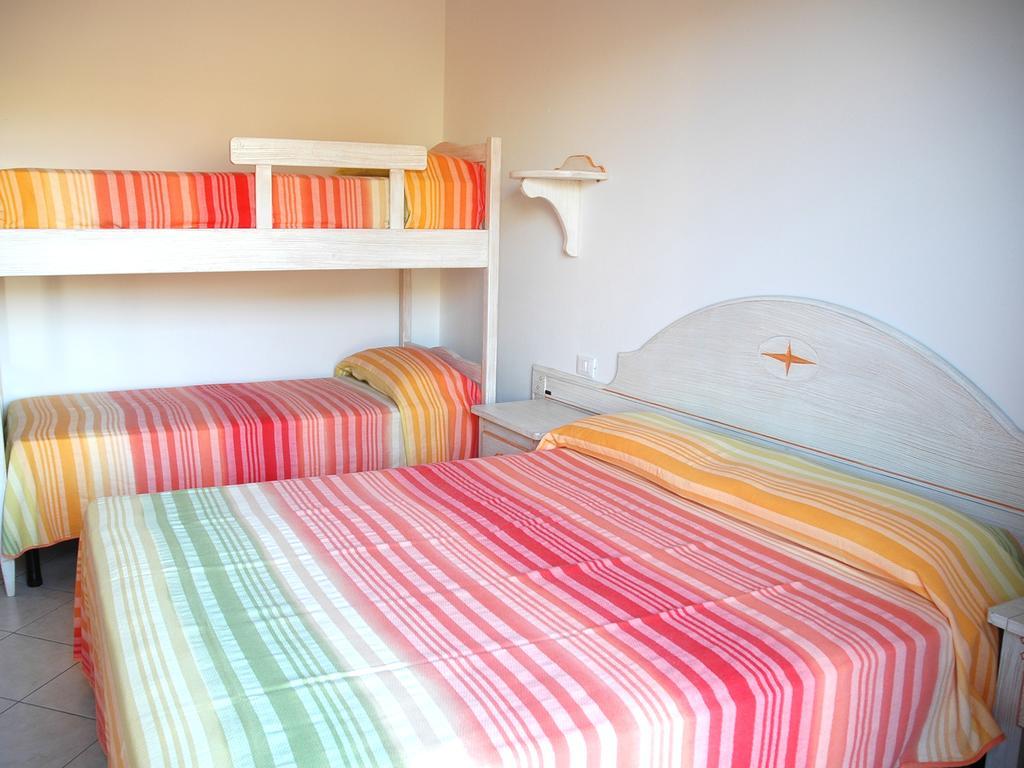 Baia Fiorita Appartement Porto Azzurro Buitenkant foto